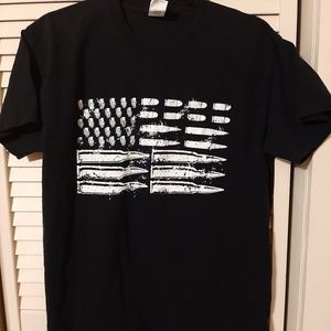 Mens size Medium Black Graphic short sleeve tee